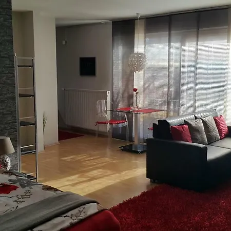 Rosy Ljubljana