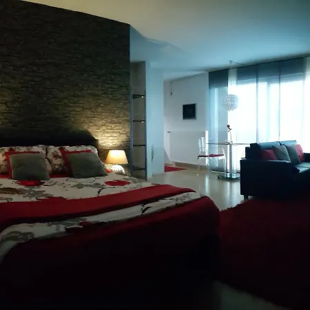 Rosy Apartment